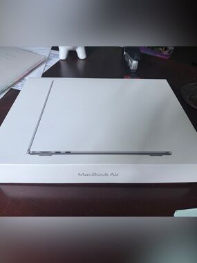 Apple MacBook Air White and Silver Retail Box